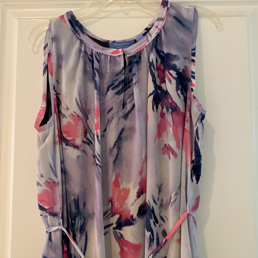 Dress - Picture 2 of 5